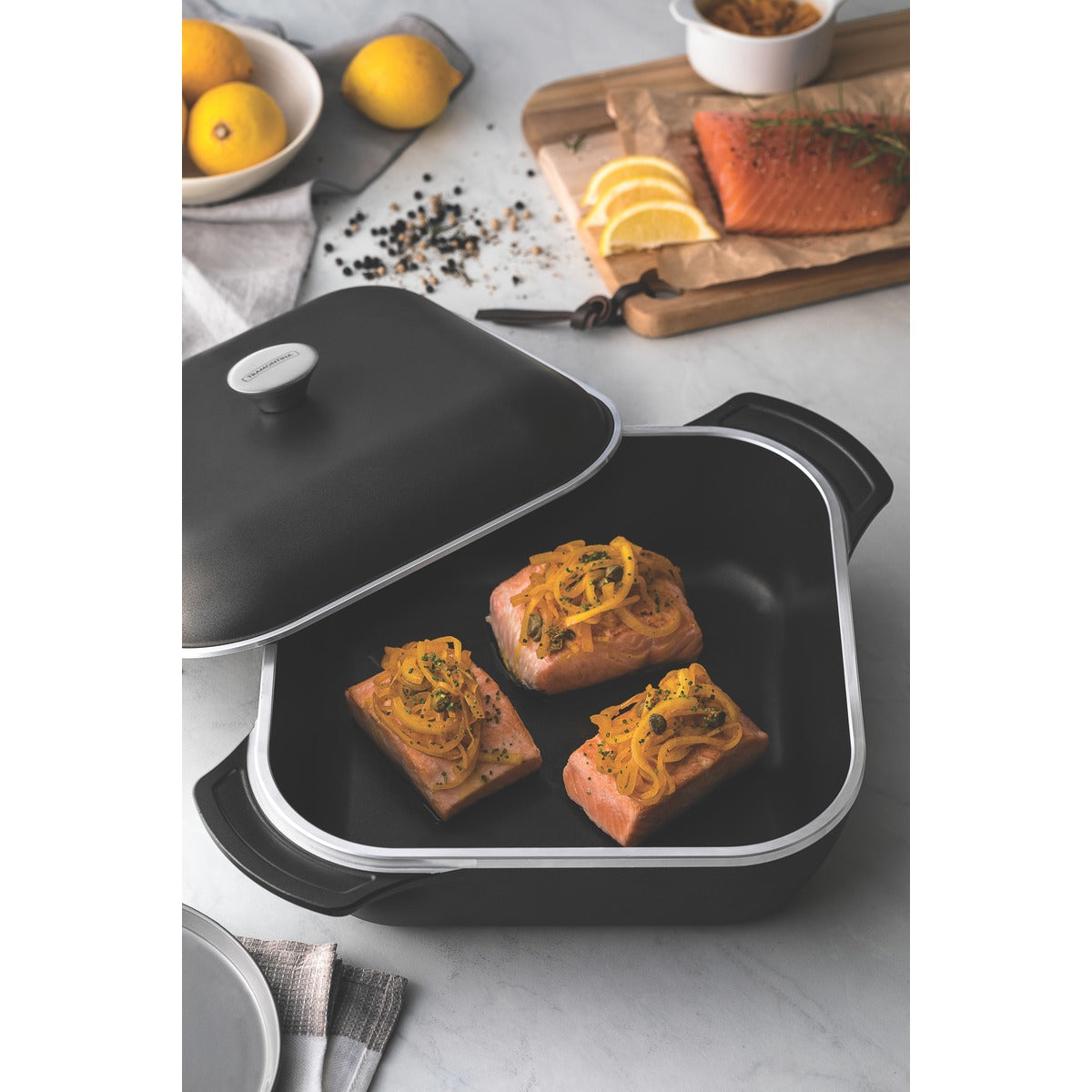28x28 cm Tramontina Lyon Square Casserole